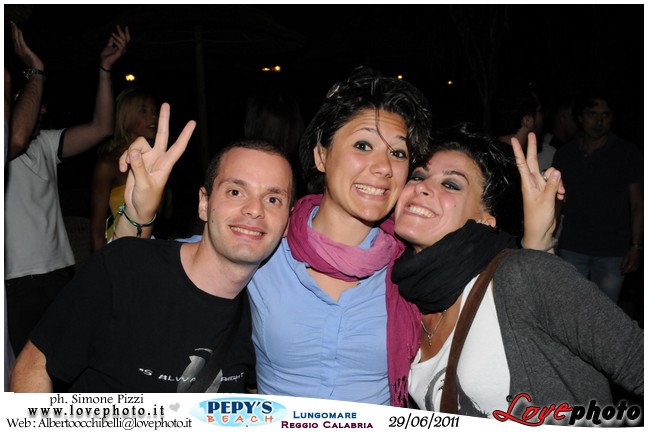 220Pepys_Beach_Party_LovePhoto_29062011.jpg